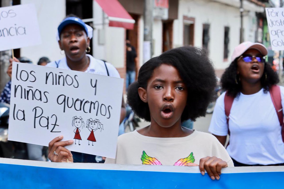 renacientes's tweet photo. En Santander de Quilichao nos movilizamos junto a la @ASOM_CAUCA para respaldar el gobierno popular y legítimo de @petrogustavo y @FranciaMarquezM “El Gobierno Popular se respeta” Carajo! ✊🏾🔥👩🏾🦱
Por la #Paz y la #Dignida https://t.co/IJQapdn3R1