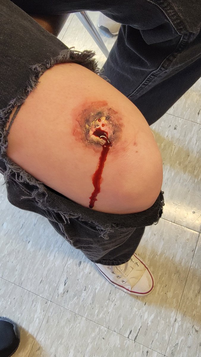 Mrs. Calkins tweet media