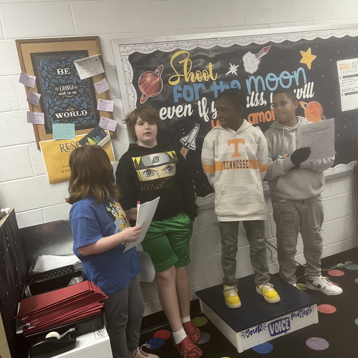 WBESbears's tweet image. Accountable talk in @mrs_okert ‘s class! 
#OneNextThing #BetterLesson @FriendsofORS @kcmiller0612 @mkosko73 @ORSchools @BetterLesson 
#TheStandardistheStandard 👑🐻 
#Integrity