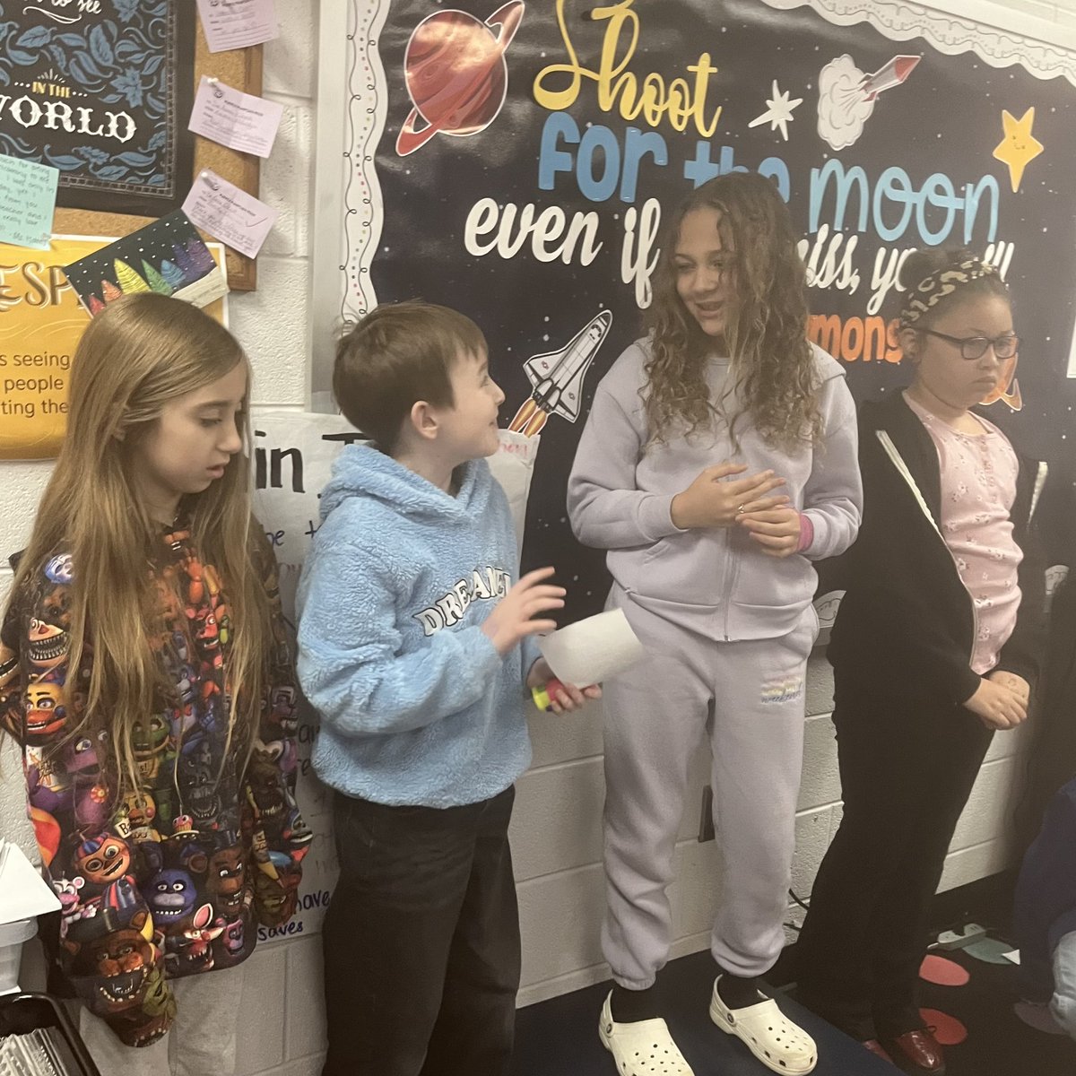 WBESbears's tweet image. Accountable talk in @mrs_okert ‘s class! 
#OneNextThing #BetterLesson @FriendsofORS @kcmiller0612 @mkosko73 @ORSchools @BetterLesson 
#TheStandardistheStandard 👑🐻 
#Integrity