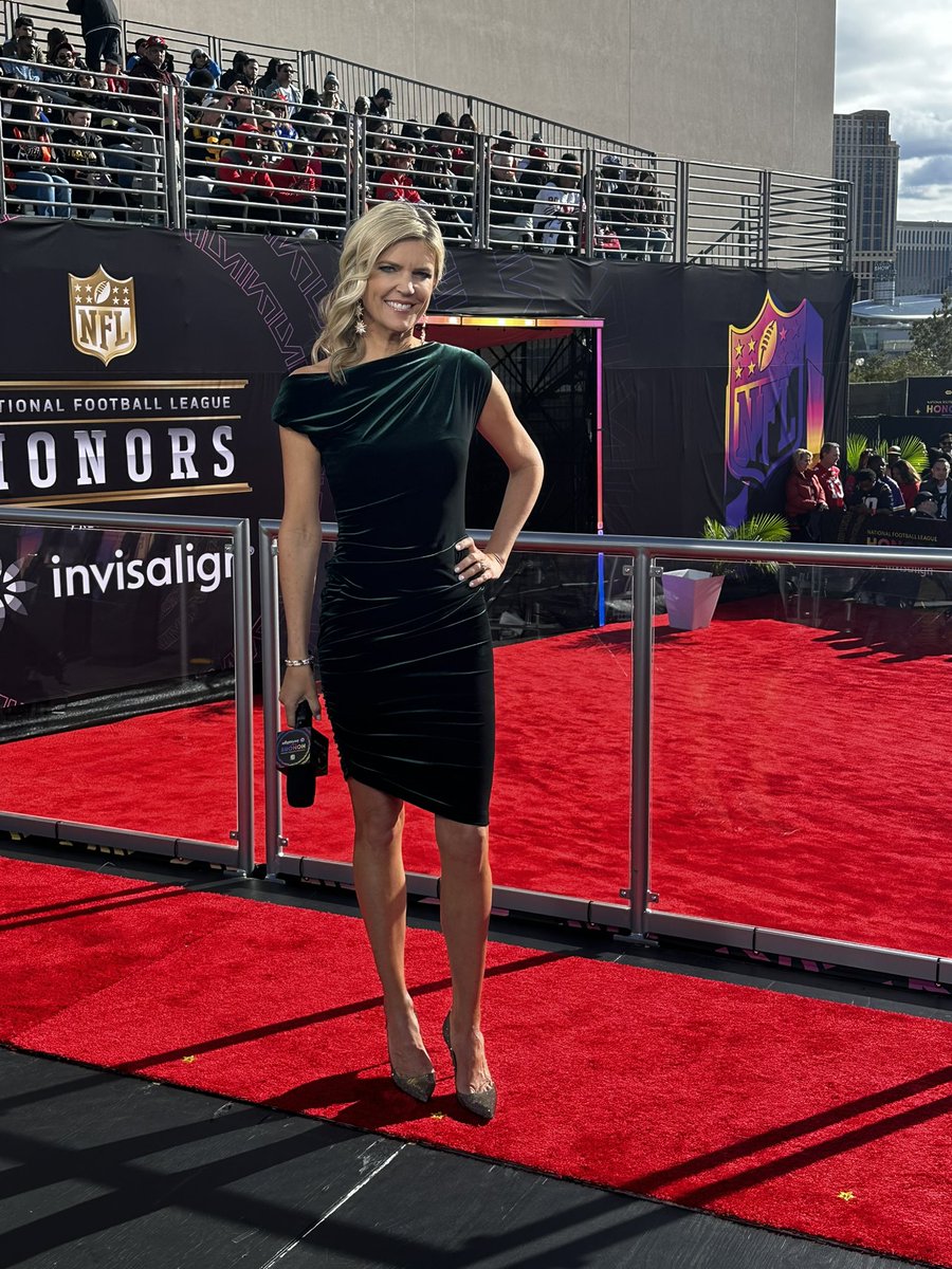 Red carpet ready!!! #nfhonors #superbowl @8pm ET @nflnetwork