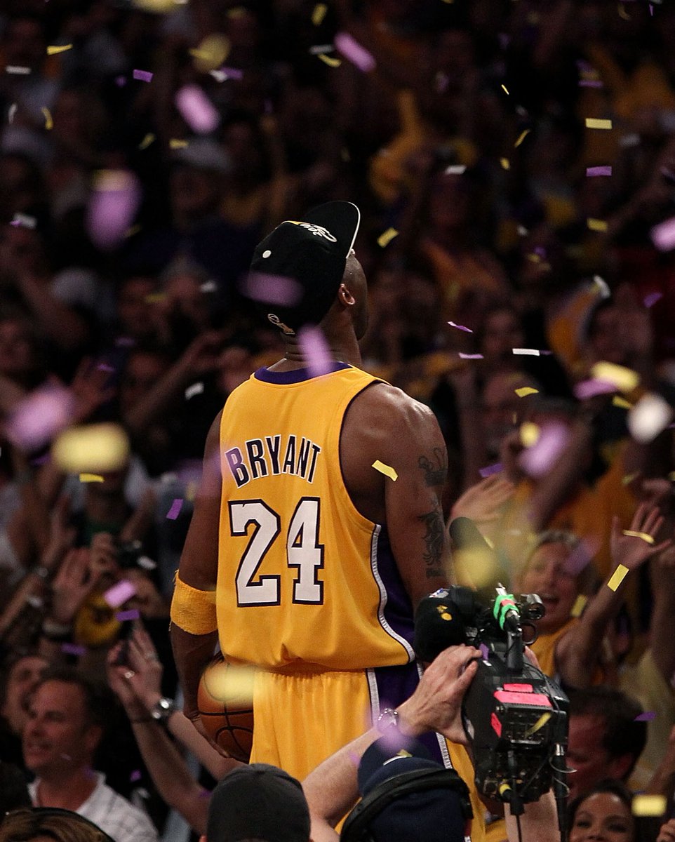 Kobe's statue unveiling ceremony starts now 🐍 <a href="/NBATV/">NBA TV</a>
