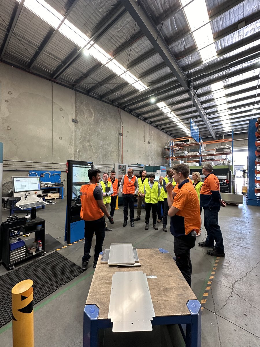 integrasysaus's tweet photo. We held an open day yesterday with AME Australia. We celebrated #australianmanufacturing over a sausage sizzle &amp; site tour of our facility + demonstrated our #Industry40 kiosk, the K4.0. Thanks to everyone who attended &amp; to AME for bringing together a likeminded group of people. https://t.co/tMEJO0TSNI