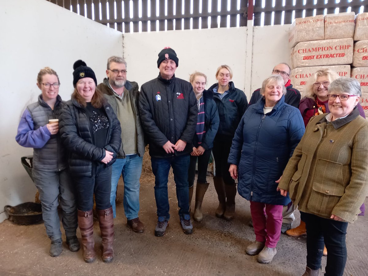 If there are followers of me who like horse racing please follow me at our wonderful racing club at <a href="/4_racing_owners/">4 Racing Owners Club</a> &amp; follow the journey of our 2 wonderful horses Our Dylan a 5yo hurdler trained in Somerset &amp; our stunning new grey 2yo She's A Goldigger based Yorkshire. 🏇🏆🏇