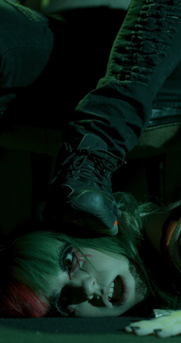 Nuevo video ⛓️ DEPRESIÓN! ⛓️
Prod by OmenXIII
Video by Outerspace
Special thanks to Trapzillas n DigitalGothBaby

youtu.be/La0pEdGDoBo?si…