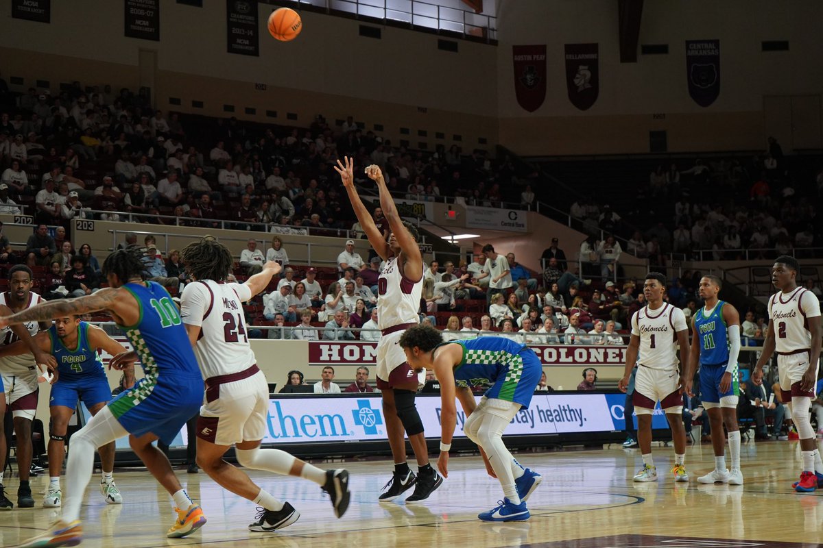 SportsEP's tweet image. Eastern Kentucky University (EKU) men’s basketball took down Florida Gulf Coast University (FGCU) in a late night home conference game on Wed., Feb. 7, 90-82, making them the first team to clinch a spot in the ASUN Championship.

Read more on our site. Link in bio.