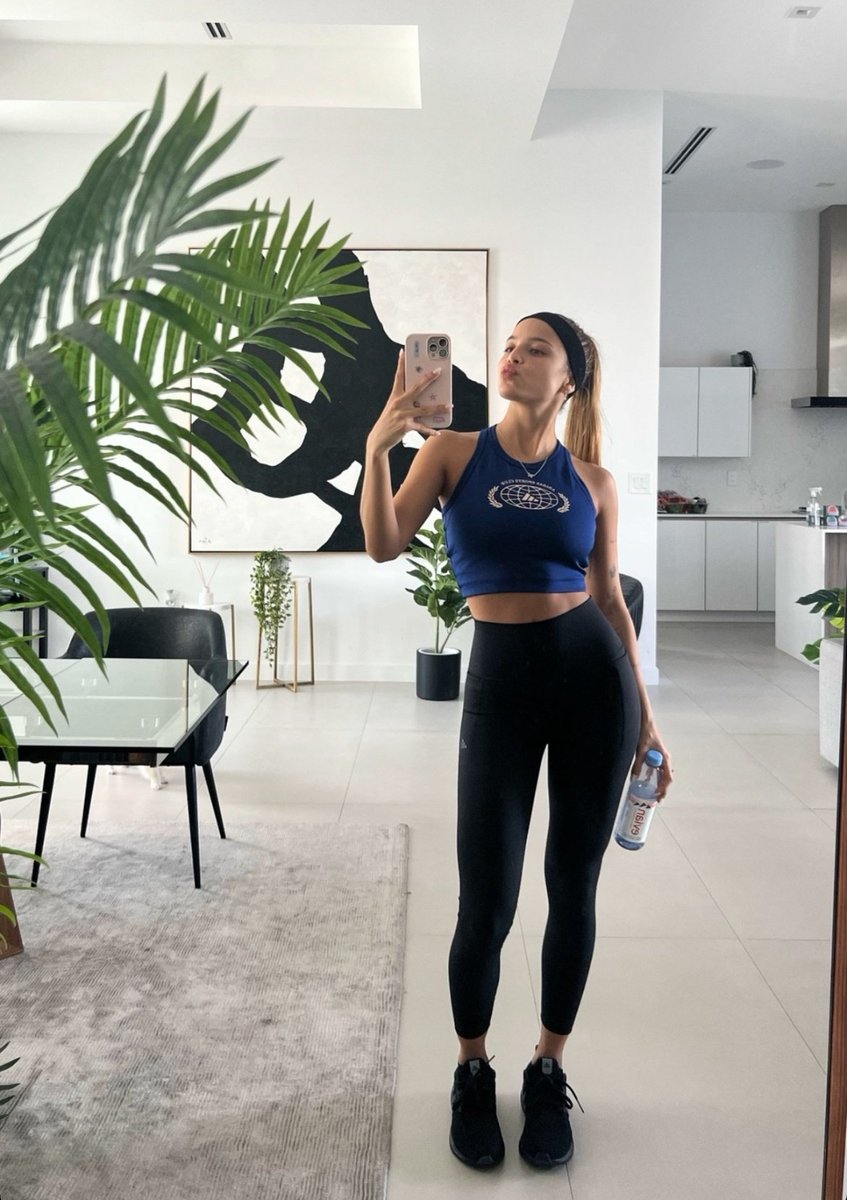 emiwithshiny's tweet image. ᅠ
💎  : 𓄼   ִ ۫  ¿Dónde estás? Que hoy voy a buscarte ♪
ᅠ