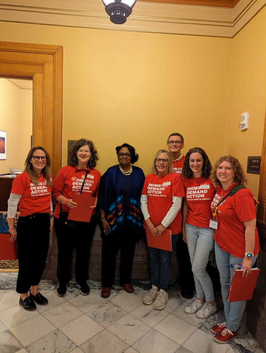 MandaDemands's tweet photo. Thank you @VCWKC34 Rep. Winn for meeting with us @MomsDemand about HB 2413, a safe gun storage bill. We appreciate your efforts to keep Kansans safe from gun violence #ksleg https://t.co/HvHqoJQ2f5