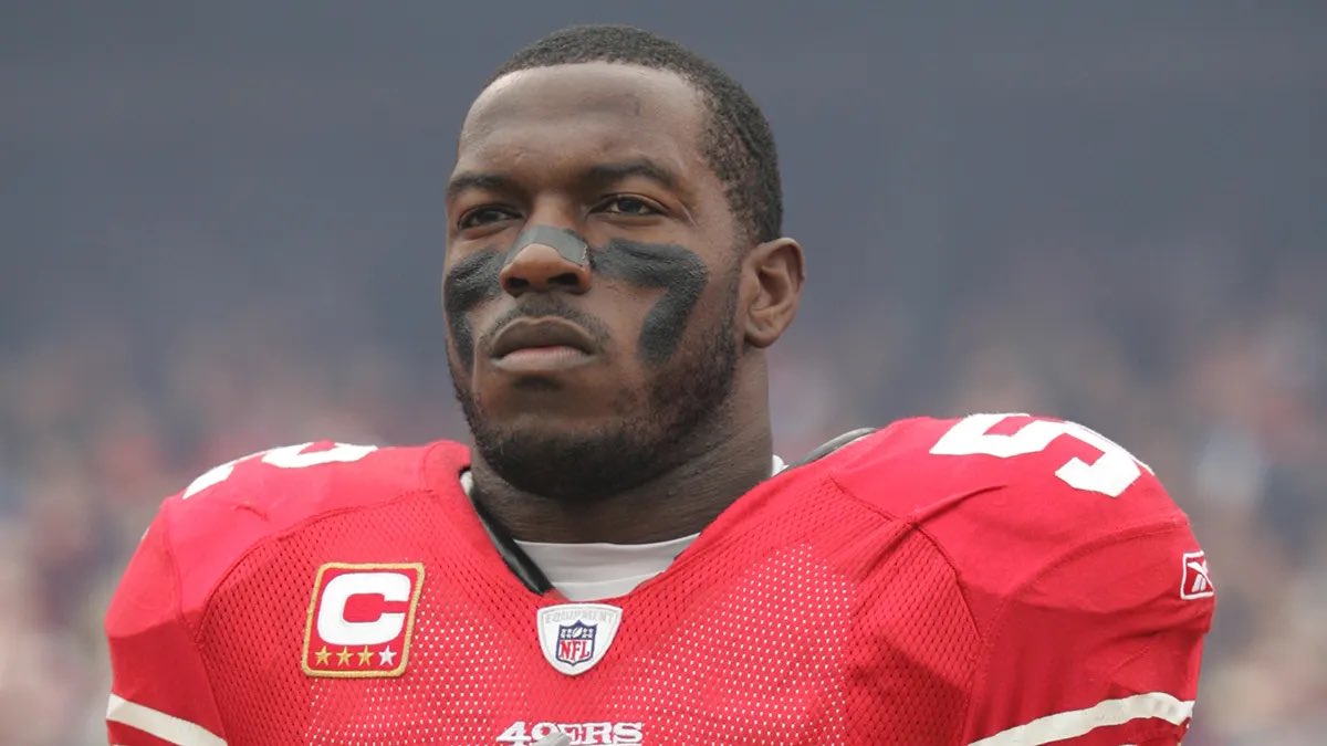 Breaking News: #49ers Patrick Willis is being inducted into the Pro Football Hall of Fame tonight, per sources. 

Got this from someone I immensely trust. Ladies &amp; Gents, ITS HAPPENING!!! 👀💯