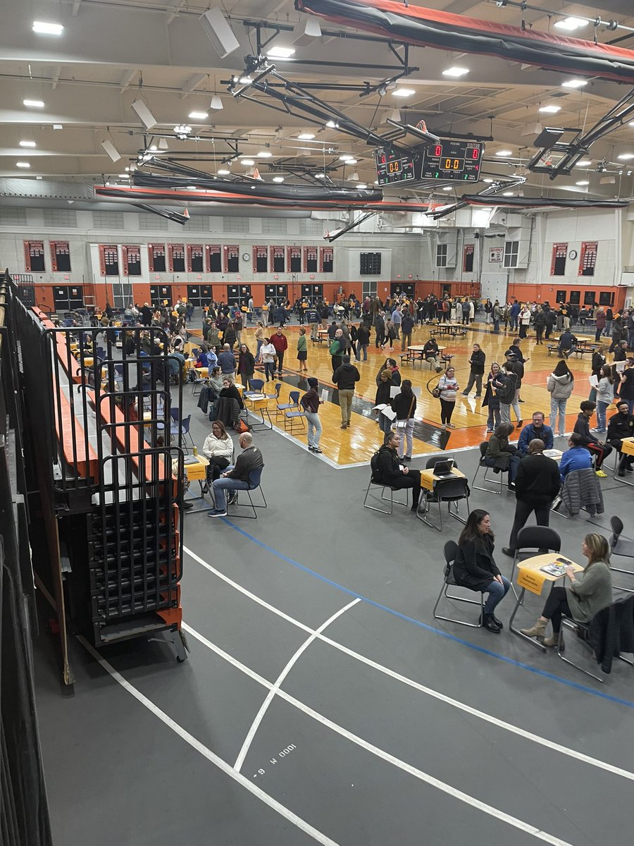 Beverly High School tweet media