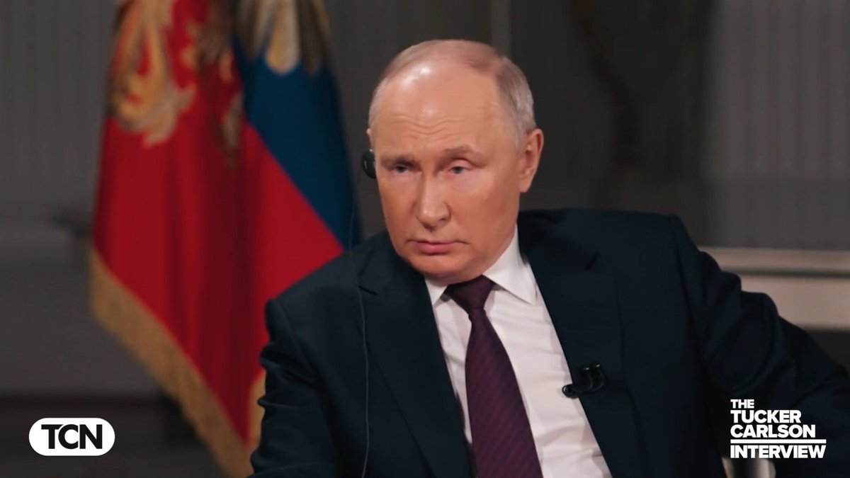 static_attic's tweet image. Disappointing,  but not too surprising. 
 #TuckerCarlson has a wife &amp;amp; kids after all.
 The most revealing things about this was Hillary Clinton rushing to denounce Tucker &amp;amp; the media freak out. 
 They obviously didn&apos;t see the interview,  which IS kinda surprising