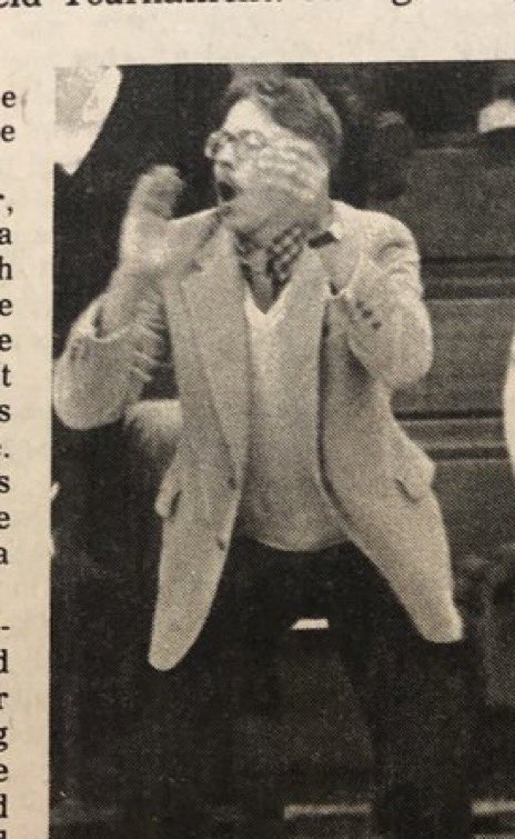 DorianVmarkets's tweet photo. Godspeed to former Lincolnwood PE teacher and boys basketball coach Bill Danner, who passed away Feb. 2. Coach Danner was 78-77 in six years at Lincolnwood, with back-to-back regional championships in 1989-90 and and 1990-91. 

https://t.co/t62rropO9Q https://t.co/FYnLUkyQ4V