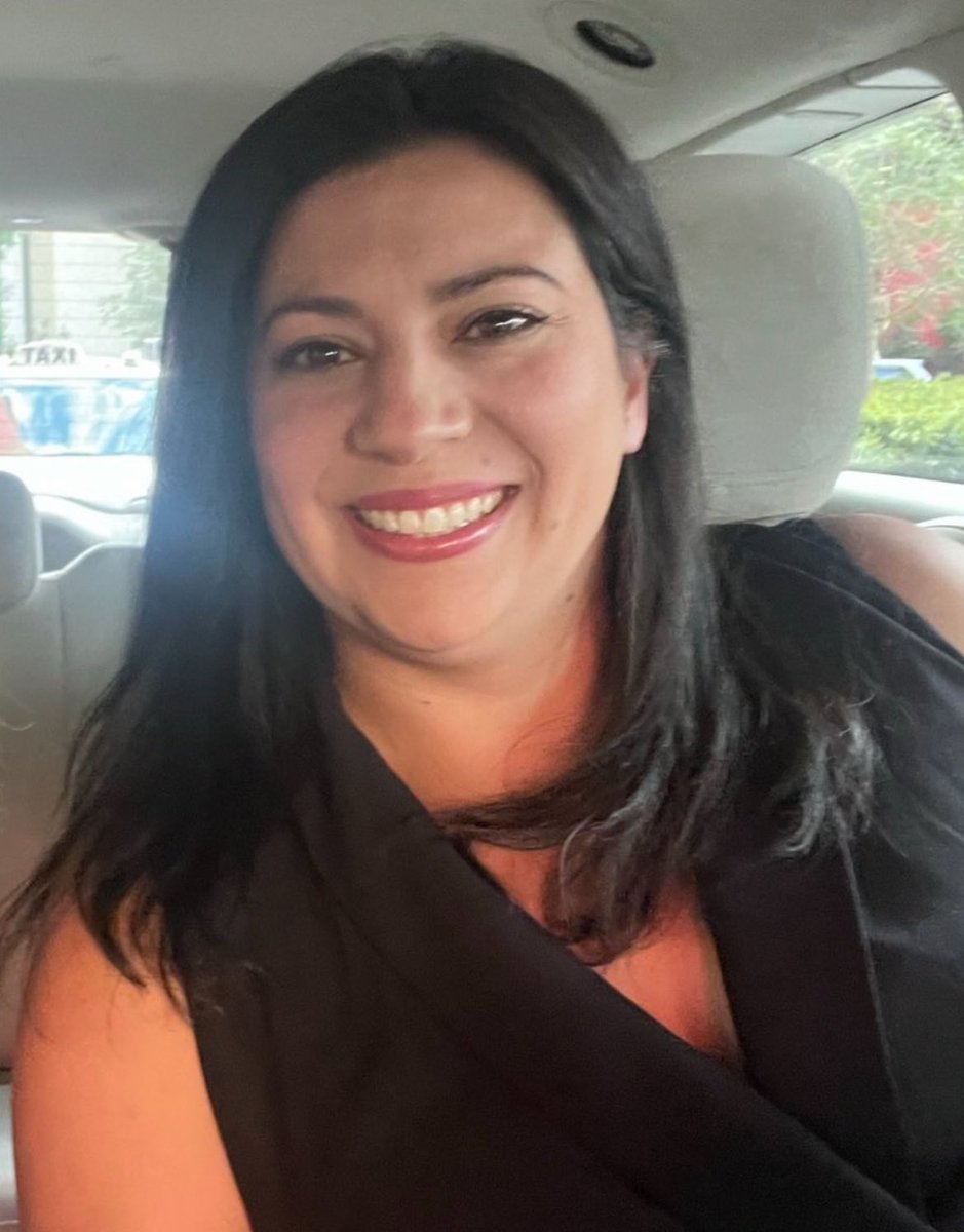BrandyBlackbb's tweet photo. Big congrats to Carla Montrose, our stellar Sr. Account Executive for Federal Sales at T-Mobile for Government! 🌟 We are thrilled to share the exciting news that Carla has been honored as an AFCEA Emerging Leader by the AFCEA Pacific Northwest Chapter. 🏆 #AFCEAWEST2024 https://t.co/pk5tUlbptF