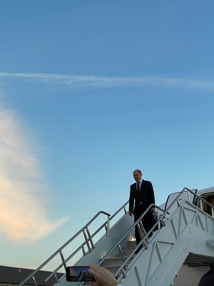 Jens Hanefeld tweet media