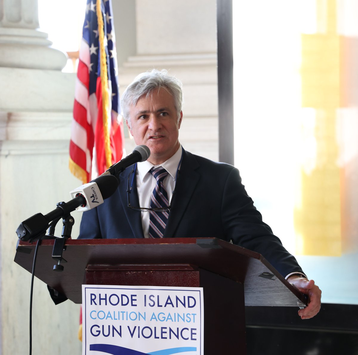 Members of the House, including @Justine4RI and @Rep_Jason, participated in a press event held at the State House today by @RICAGV1 and community partners, including @riaflcio, the National Education Association RI (NEARI), and @MomsDemand - RI in support of gun safety…