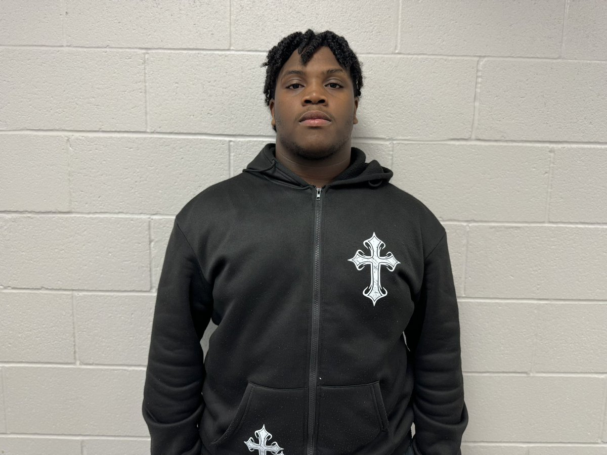 Jason_Howell's tweet photo. Carthage (TX) 2025 DL Braylin Allison (6-0, 290) switched from OL to DL and quickly made his presence felt in the middle of the trenches

@Bigbray72 | @carthagedawgs | @CarthageHS | @coach_horsley https://t.co/HSQZHLUIHx