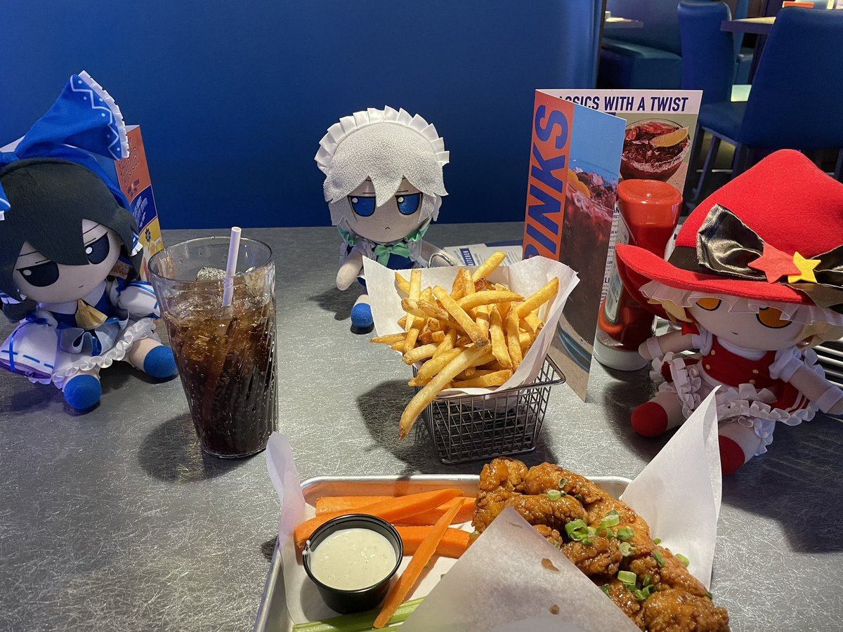 FumoAdventures's tweet photo. So I took the girls somewhere yesterday. And we all had a good time https://t.co/vKqV1U3hhE