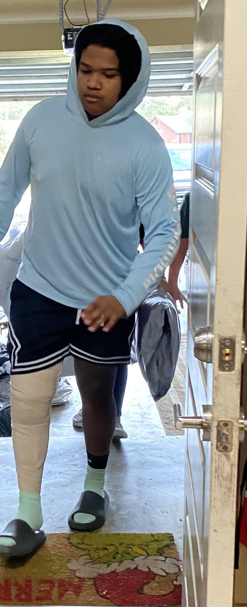 Crysjames05 tweet media