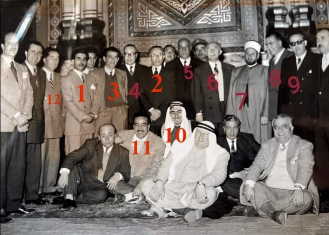 AlmulhemMansour's tweet photo. #صوره_بتاريخ_1956
#من_الماضي_الجميل
صورة نادره  لوالدي رحمه الله 
مرتدي البدله الرسميه (اللباس المدني).
المرحوم الشيخ ثامر بن طراد الملحم  
شيخ شمل المنابهة عشائر الحسنه عنزة 

وكان والدي بذلك التاريخ ، نائب بالبرلمان السوري
هذه الصورة  بتاريخ  1956 ميلادي 
بزيارة رسميه  قام بها مع وفد نيابي سوري
إلى #بغداد  عاصمة
المملكة العراقيه الهاشمية 
 في ذلك التاريخ ..
 برئاسة رئيس مجلس النواب
 ناظم القدسي رحمه الله  :
1: #ثامر_طراد_الملحم 
2 : #ناظم_القدسي 
3 :  #أكرم_الحوراني 
4 : #معروف_الدواليبي
5 : #محمد_العايش
6 : #فاخر_كيالي 
7 : #محمد_المبارك
8 : #عدنان_الأتاسي   
9 : #جورج_شلهوب  
10: #عبود_جدعان_الهفل
11 : #خالد_بكداش
12 : #نوفل_غانم_الياس 

رحمهم الله جميعاً ..
أرجو من يعرف أي شخص لم يذكر اسمه يرسل لنا ،،
 او اذا اخطئنا بأسم أي شخص ارجو التصحيح لنا ،،،

#المملكة_العربية_السعودية 
#سوريا
#عنزة
#ضنا_مسلم
#المنابهة_الحسنة