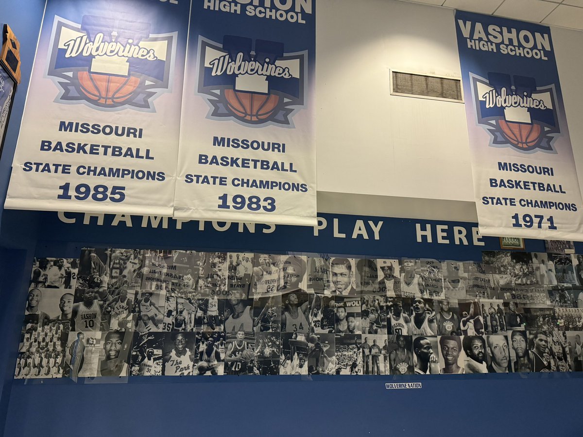 Cougars take a trip to historic Vashon High School for a great stretch run of the season matchup vs. the Wolverines. 

At the end of the 1st quarter, <a href="/LHSCougarGBB/">LHSSC Girls Bball</a> leads Vashon 21-12. A very fast paced quarter!

<a href="/LutheranCougars/">Lutheran Cougars</a> 
<a href="/LuHiActivities/">Lutheran High School</a> 

#CougarPride
