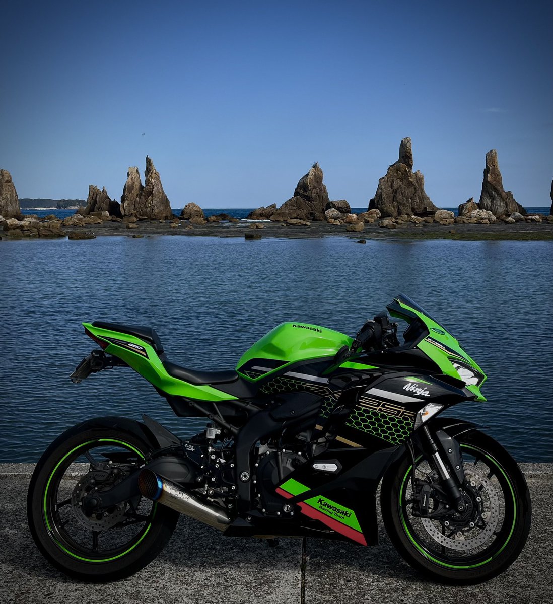 shirankedo7_'s tweet photo. はしぐい　#zx25r https://t.co/6yj0B8TPf2