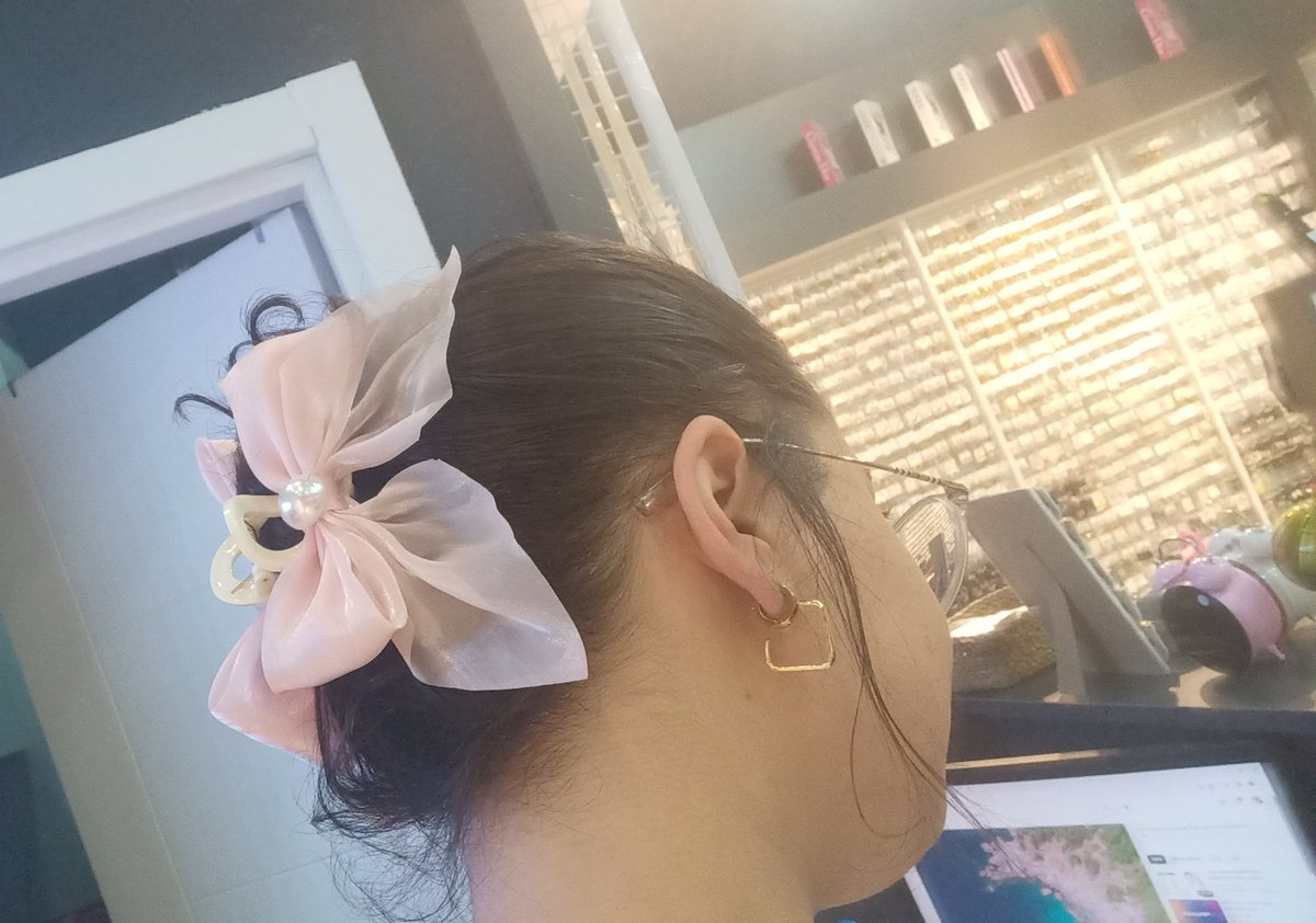 feyzahnm's tweet photo. Bis hediye paketi ve askoluktan devam 💅💅💅(yeni gelin kreasyonu geliyo) https://t.co/79jrX5Prdf