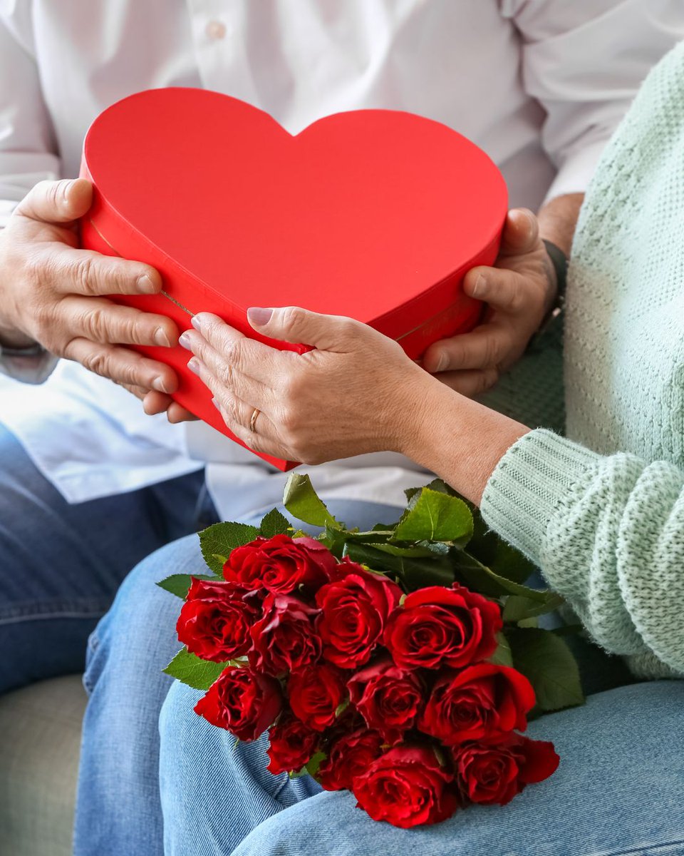 Ready for February 14th? 🌹

Elevate your Valentine's Day with these luxurious gifts, perfect for romantic evenings or even Galentine's celebrations!

Read here: inbetween.ca/valentines-day…