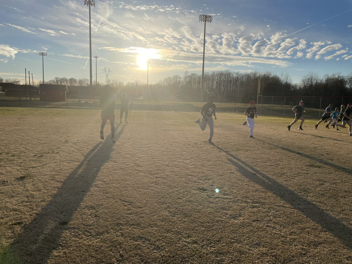 JPrince337's tweet photo. Man did we have a time in the sun today! #BPBaseball #AsOne #HoldTheRope https://t.co/Ifg0AC5p4o
