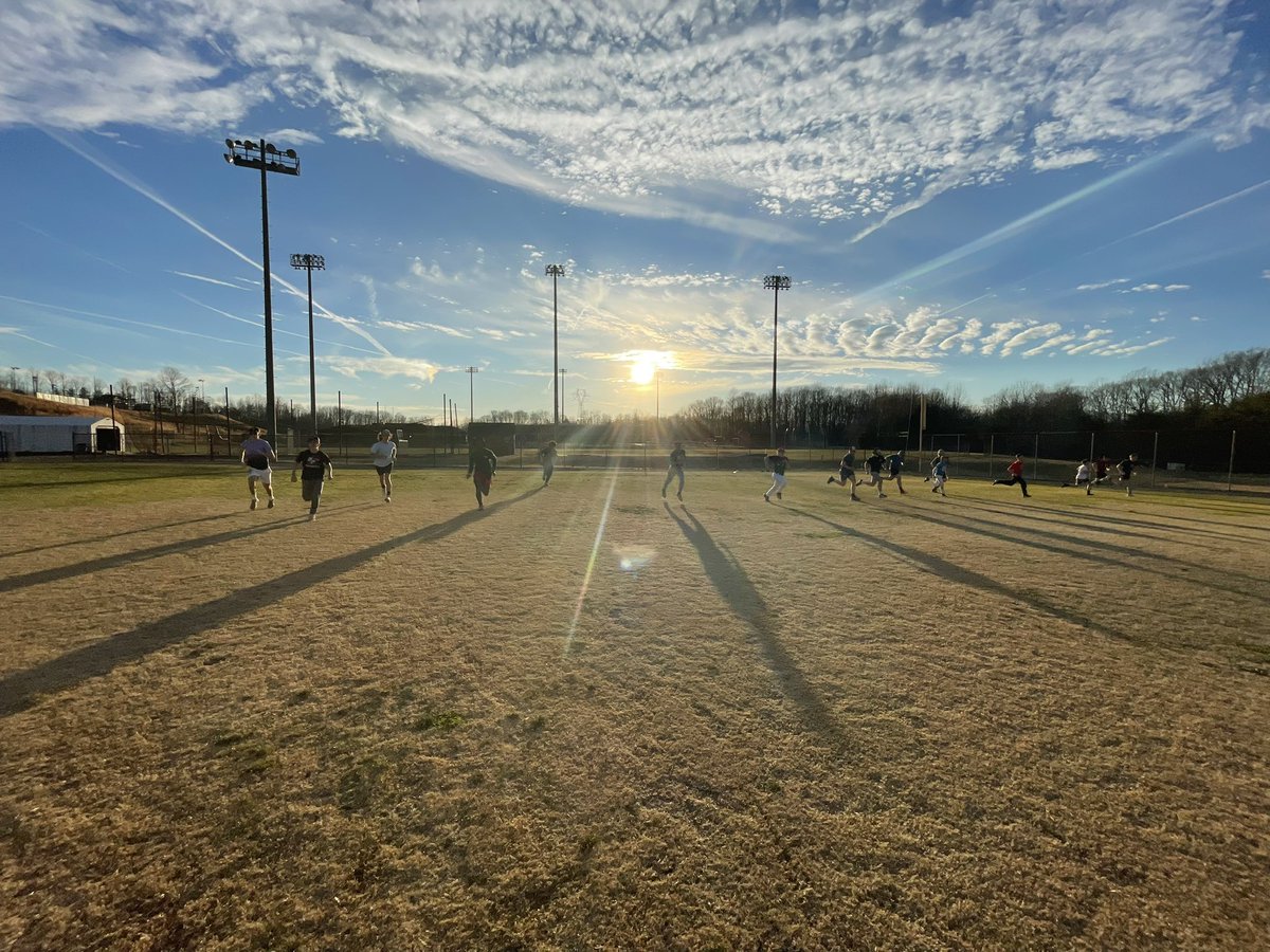 JPrince337's tweet photo. Man did we have a time in the sun today! #BPBaseball #AsOne #HoldTheRope https://t.co/Ifg0AC5p4o