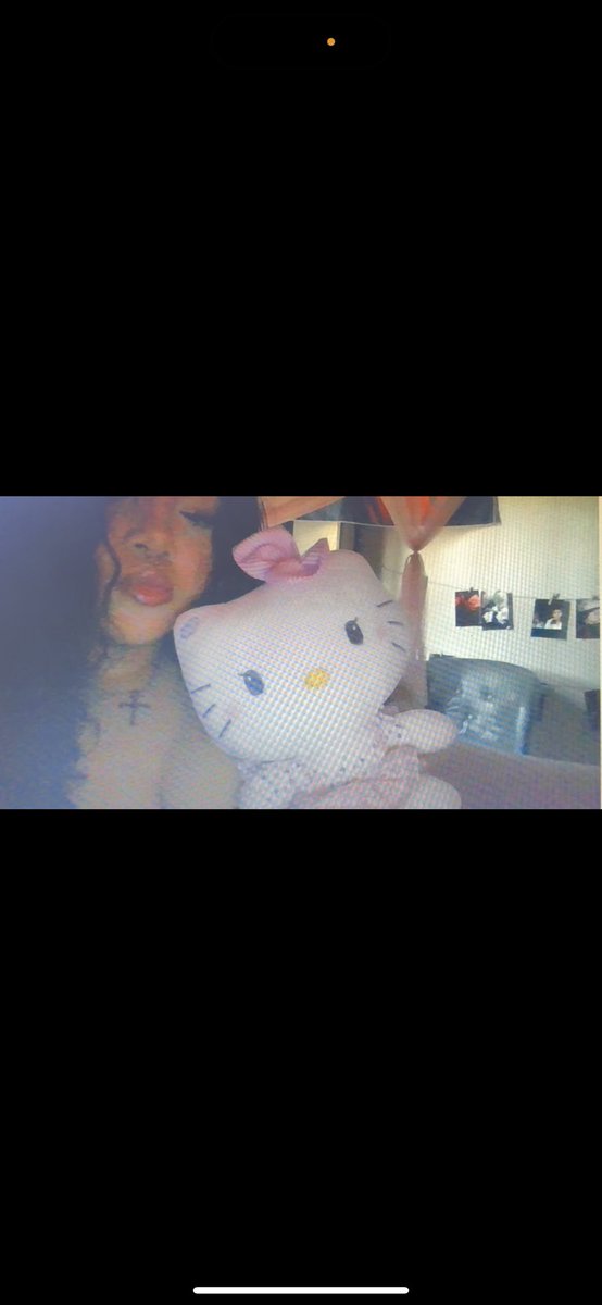 veealexisss's tweet photo. anyways hi twitter https://t.co/Xi4Iahv5xN