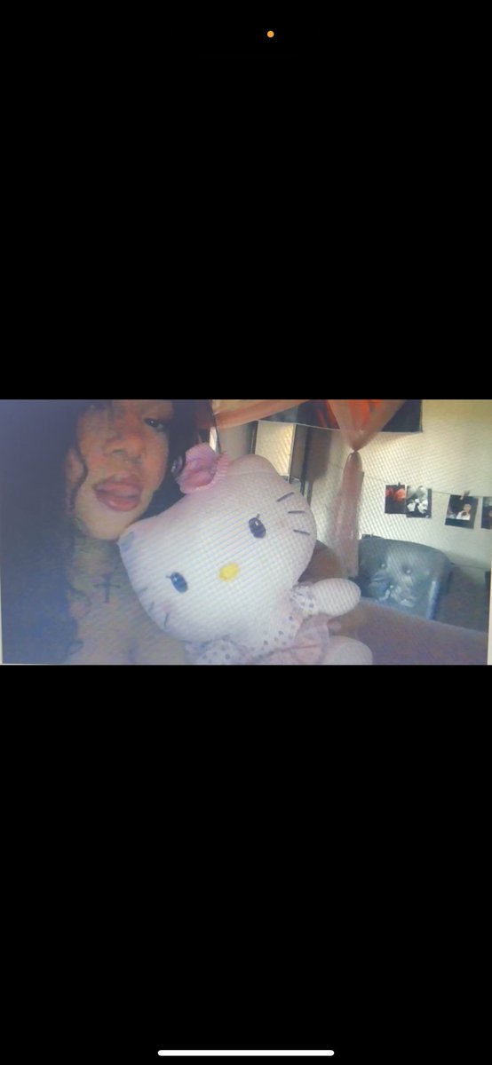 veealexisss's tweet photo. anyways hi twitter https://t.co/Xi4Iahv5xN