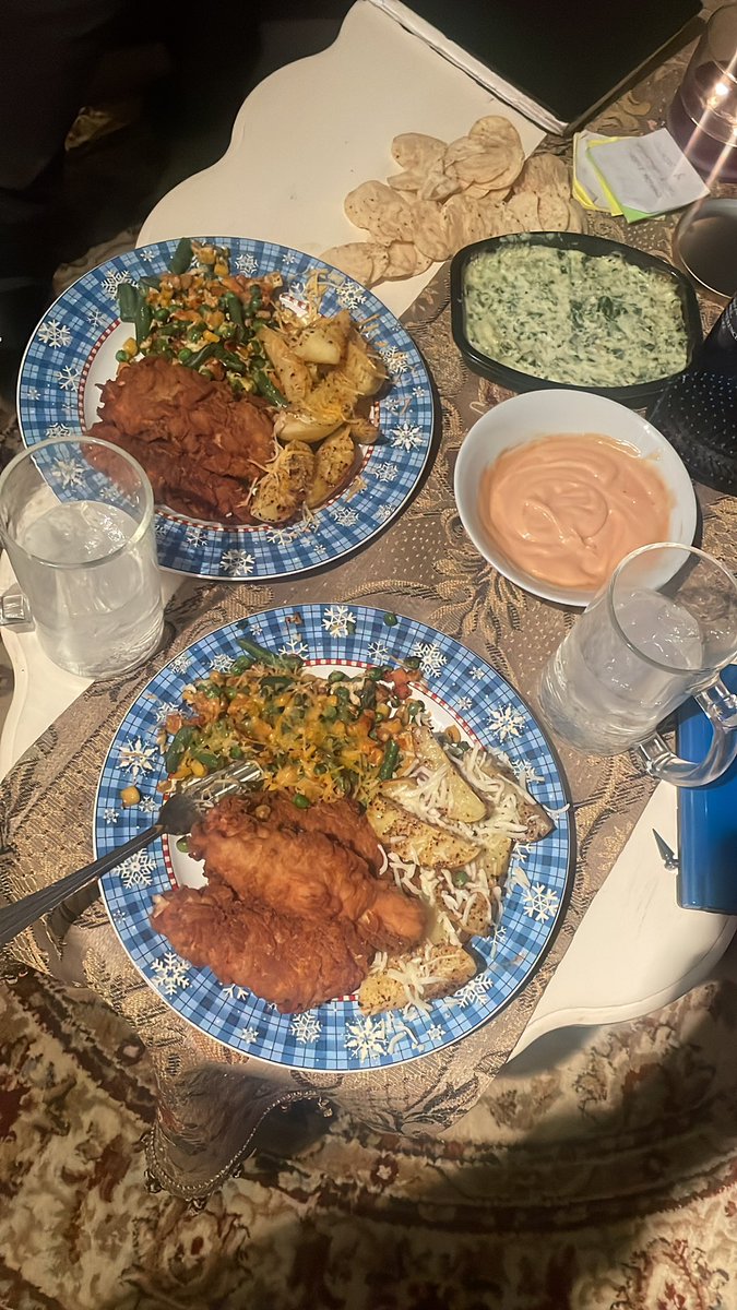 softdollcore's tweet image. who wants me to cook for them? 🫶🏽