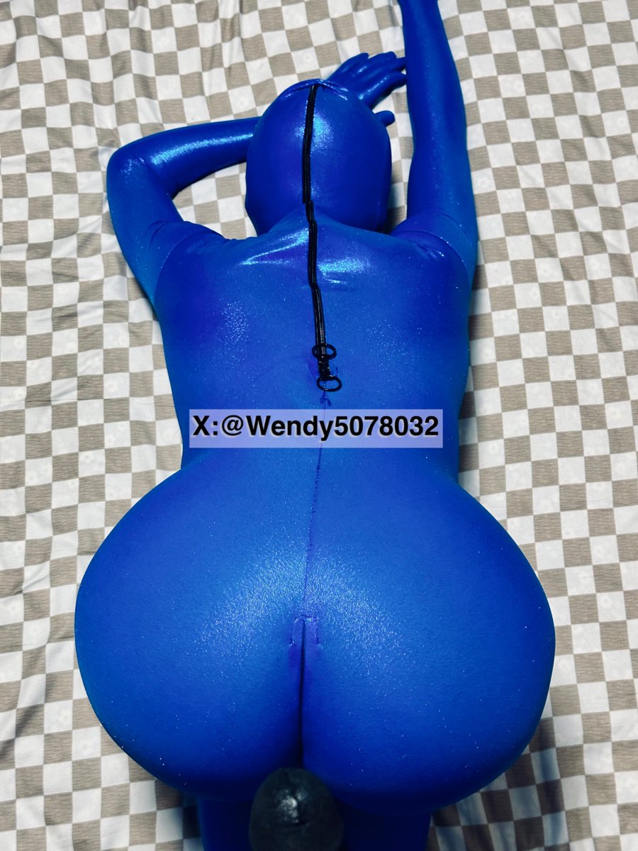 Good morning. Here's a blue peach for you 💙