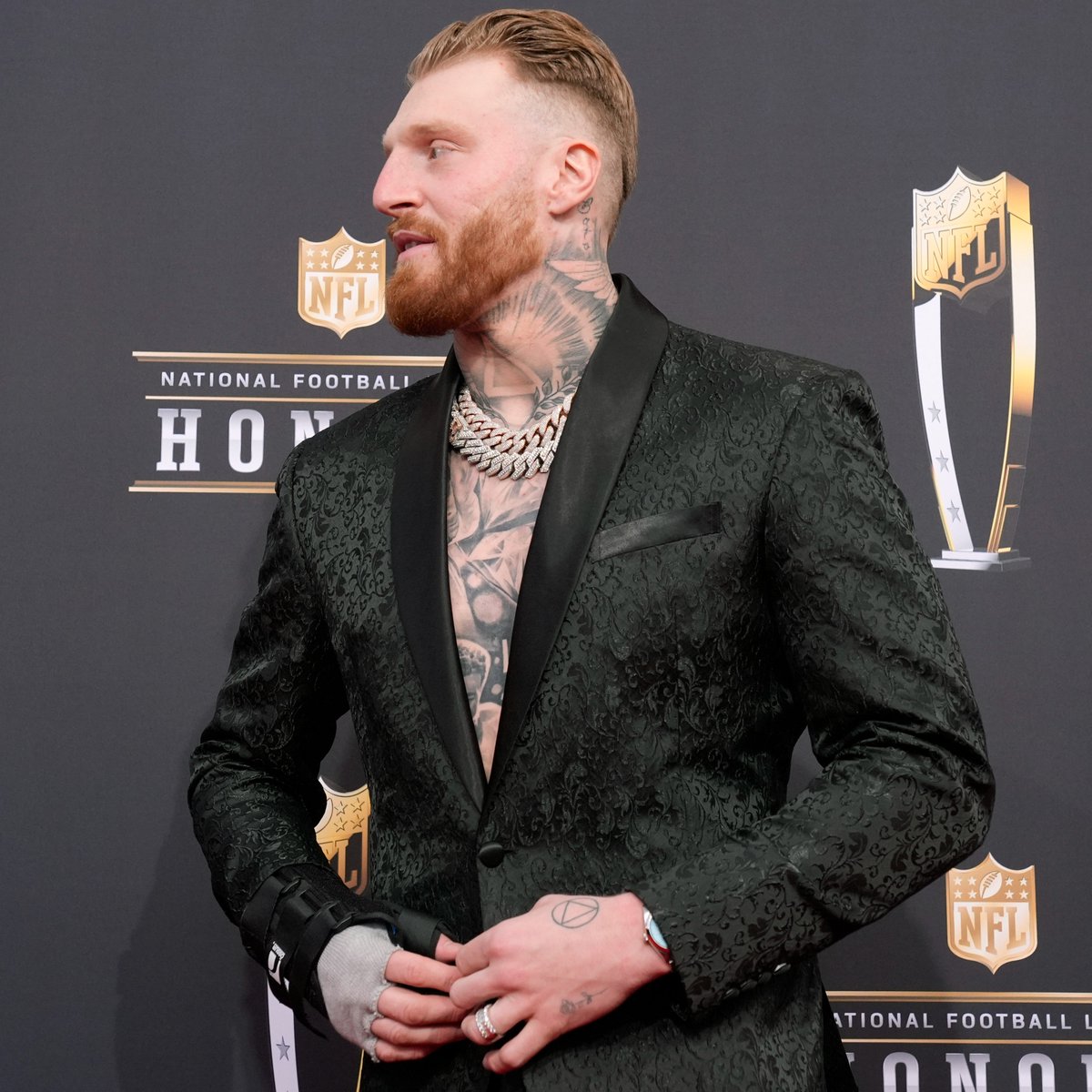 NFL's tweet image. Mad Maxx

📺: #NFLHonors on CBS &amp;amp; NFLN
📱: Stream on #NFLPlus