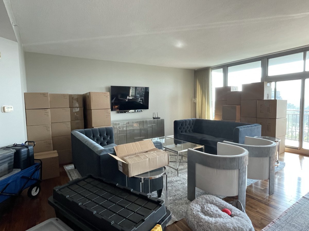 organizedpack's tweet image. Professional packers do it faster!