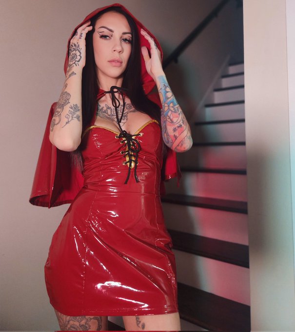Sexy red riding hood tonight https://t.co/nRNq1GcaGG<a href="/tag/feet"class="tags"><span>#feet</span></a>