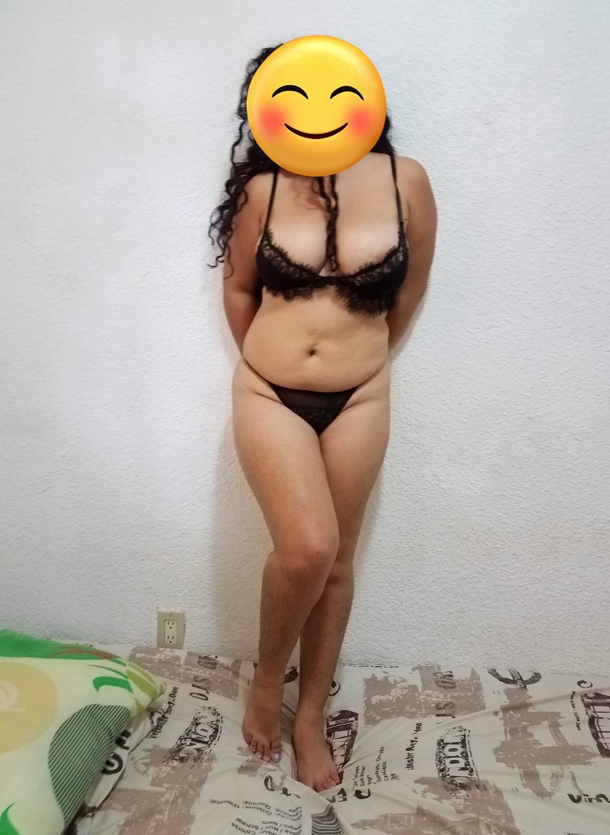 EroticHot93's tweet photo. Hola chicos, debido a una crisis económica en la que me encuentro, comenzaré a dar servicios👯🏻‍♀️ presenciales en la CDMX solo por citas y con anticipación a partir del día sábado si te interesa mándame DM. 👉 
#Scort #ScortCDMX #SEX https://t.co/z8UFsNTvg2
