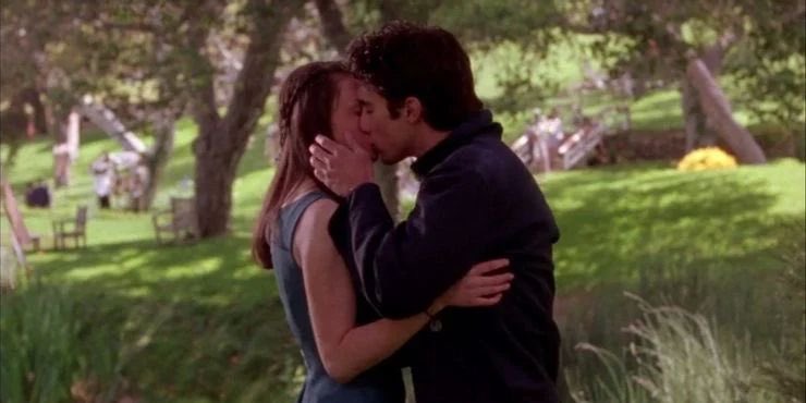 rory and jess’ first kiss >>>