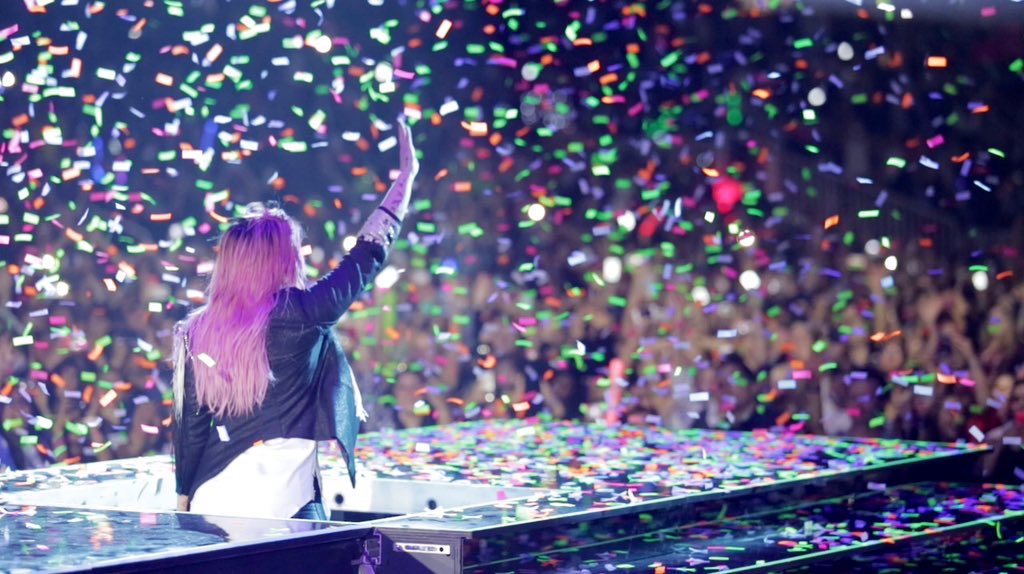 comfortlovatos's tweet photo. today marks ten years since demi lovato’s iconic ‘neon lights tour’ kicked off. 🩷 https://t.co/45zhhD3JLp