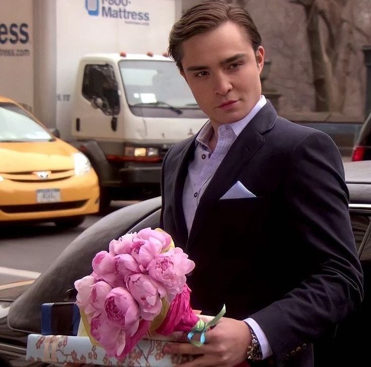 las chicas solo queremos un Chuck Bass en nuestra vida