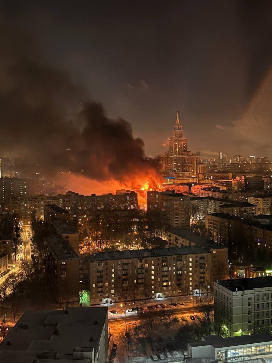 Moscow looks so pretty rn 😍