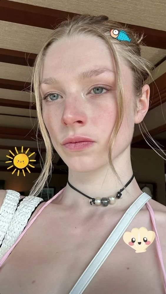 hunter schafer - viseyna !!!