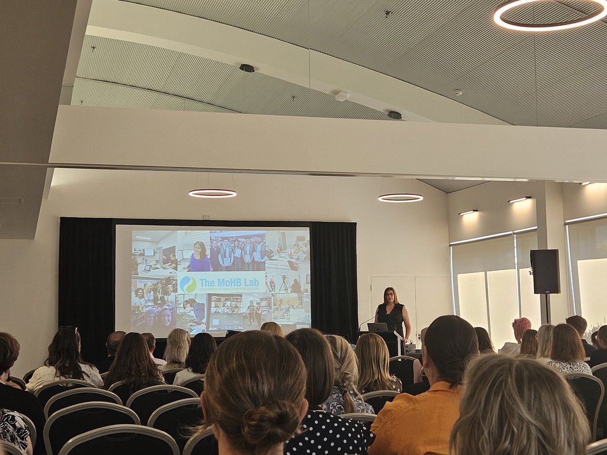 Amelia Winter (@ameliakwinter) on Twitter photo Listening to the amazing <a href="/AmandaRebar/">Amanda Rebar</a> give an amazing keynote at #ASBHM2024 and gently give us ECRs a gee up to be more confident in the room 😅 I love this scientific community so much. Listening to the amazing <a href="/AmandaRebar/">Amanda Rebar</a> give an amazing keynote at #ASBHM2024 and gently give us ECRs a gee up to be more confident in the room 😅 I love this scientific community so much.