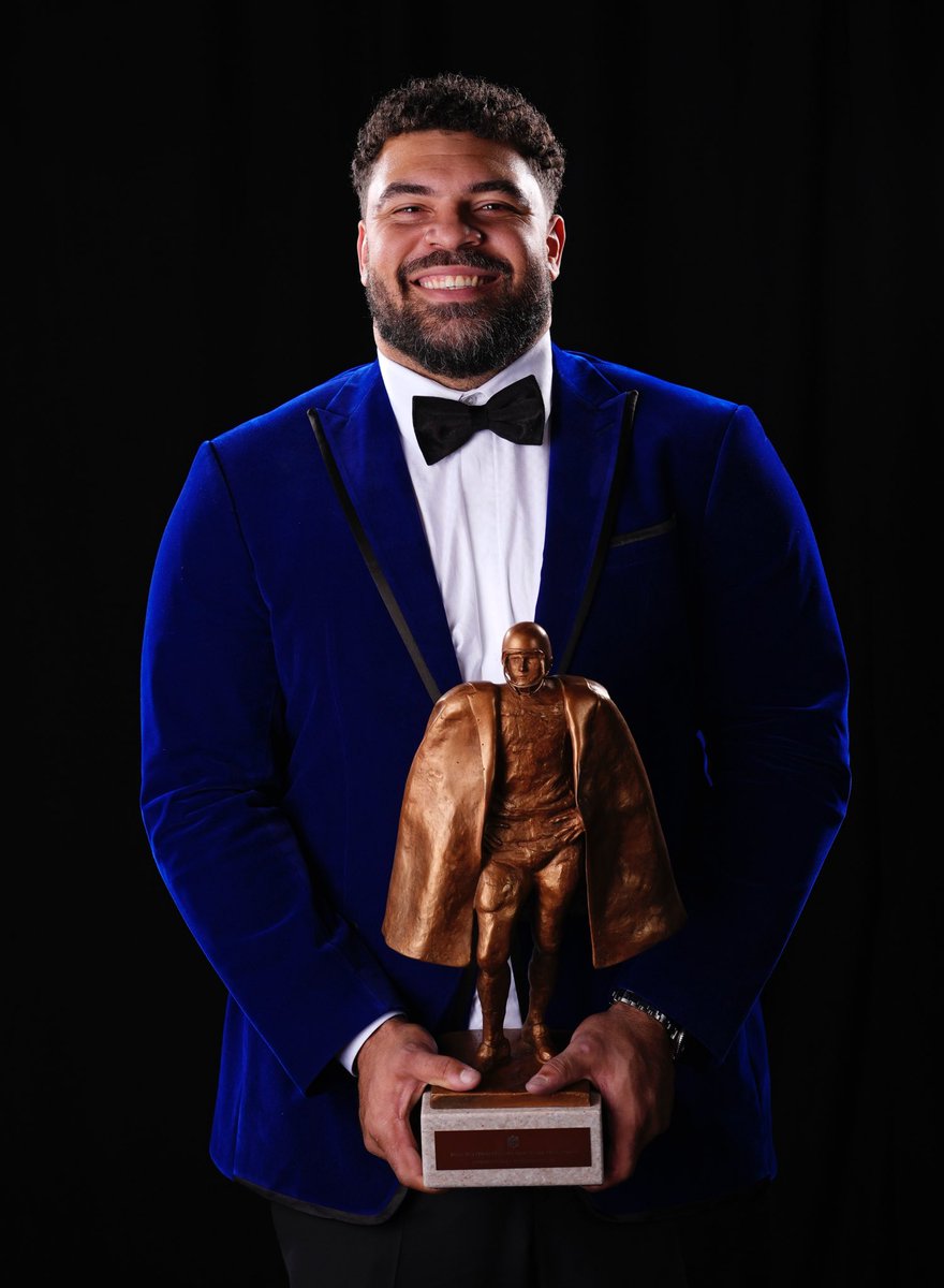 Wow, what a night! Congratulations to THE WALTER PAYTON MAN OF THE YEAR🏆, @CamHeyward! You deserve it son. You think more about others than yourself. You give your time more than others know. You give your heart more than other see. I love you 💜 Congratulations ✨