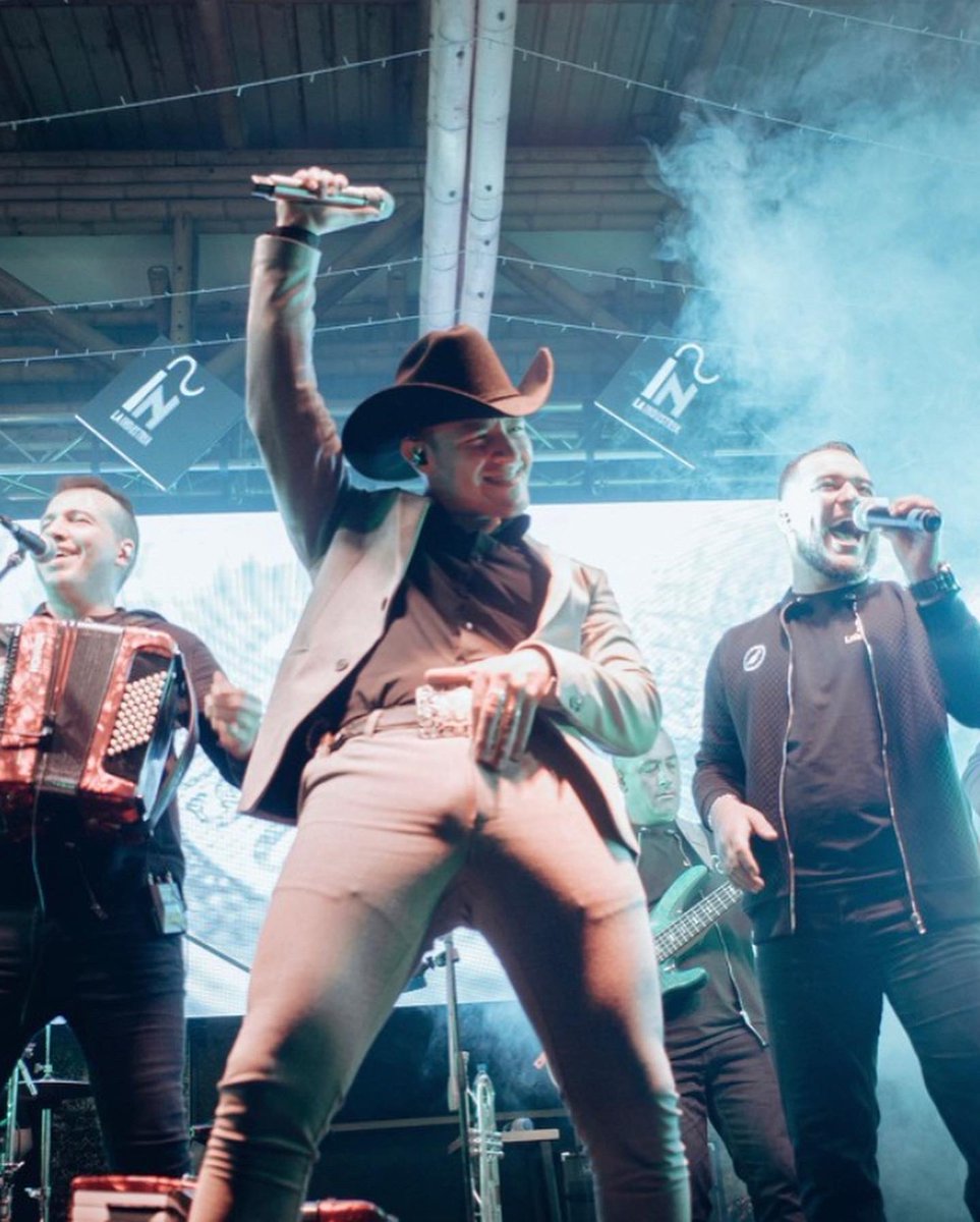 #TBT recordando un gran show en #Cali con el señorazo <a href="/luisalfonso/">Luis Enrique Alfonso Escribano</a> en la @laboqueriamenga otro sold Out <a href="/vitieirecords/">VITIEI RECORDS</a> 

#megustaloquehago #workalholic #produccion