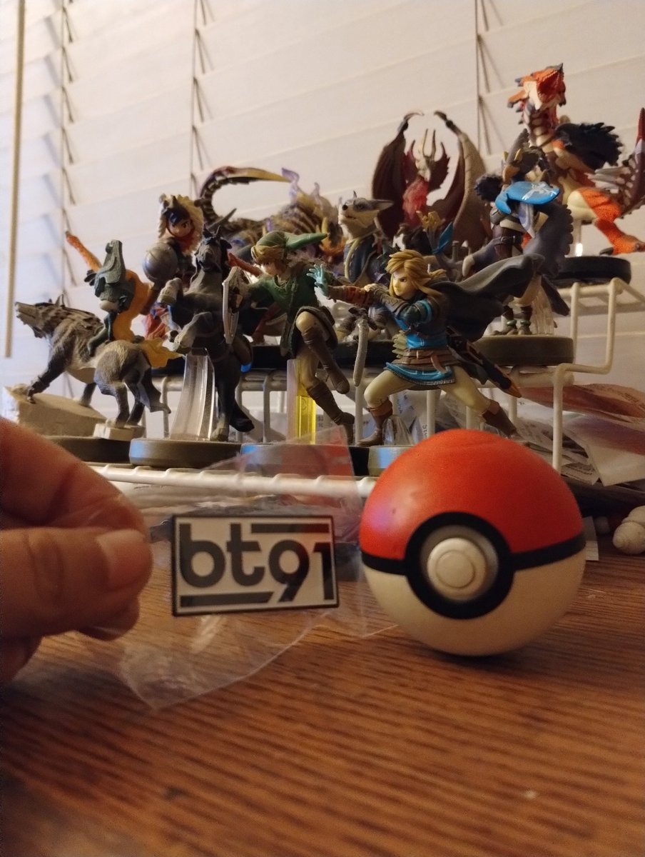 Jennireefer21's tweet photo. #PokemonGO had a fun time raiding and playing with @brandontan91 @ItsPrincessG   thanks for a fun time and the pin! https://t.co/A4m2tNVu4A