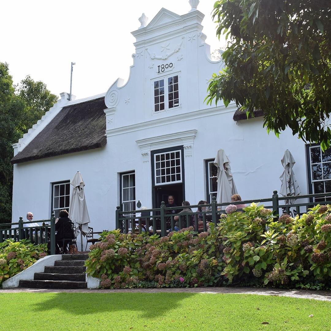 CapeTownFresh's tweet photo. Join us on the green lawns of Cape Point Vineyards on Sunday 3 March for #fresh2024

Your ticket includes a wine tasting glass, more than 30 wine producers, including wines from @ZevenwachtWines 

Tickets:
https://t.co/VlH3UwxbOL https://t.co/fqtkjQgeQY