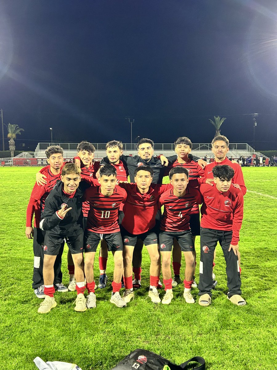 The Gaffas starting Xl from tonights senior night win!

Kerman 2
Washington Union 0

Edgar Garcia ⚽️
Jonathan Velasquez⚽️
Jaime Casillas 🤝
Isaac Mendoza🤝

We finish 12-6-6 overall and 5-1-2 league! 

Had a rough start to the season, but these boys are firing on all cylinders.