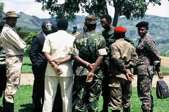 𝗠𝗽𝗶𝗹𝗶𝗺𝗯𝗮𝗻𝘆𝗶/ARCHIVES 🇷🇼❤️ tweet media