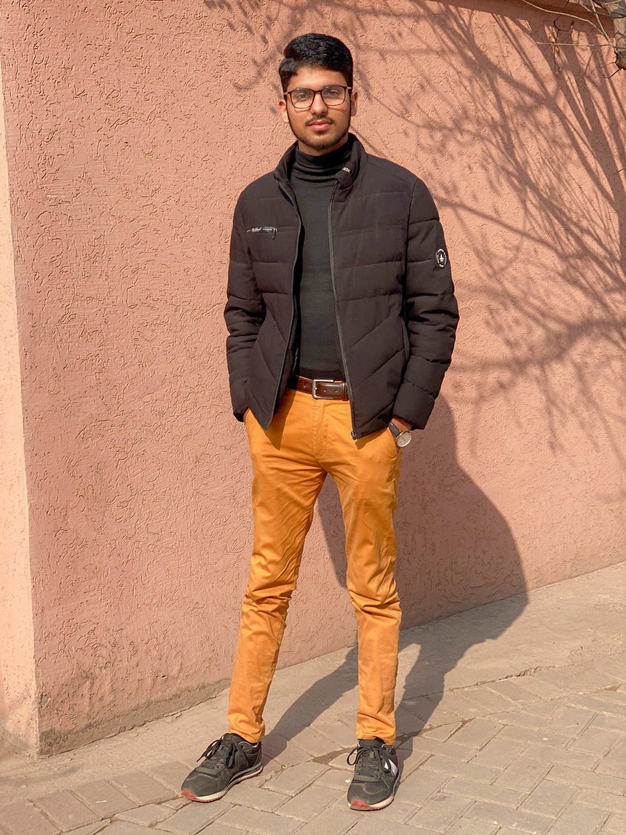 NashyanHoon's tweet photo. Fascinating ☀️
#TrendingHot #MENさんだー #Mensfashion #menswear #Black #blackoutfit #fashion #fashionstyle https://t.co/oOUhRcgsAq